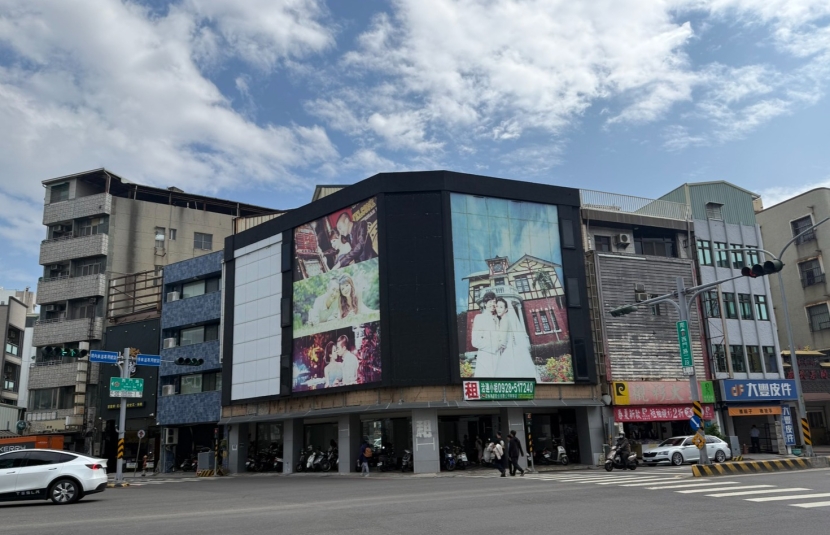 市中心三角窗店面