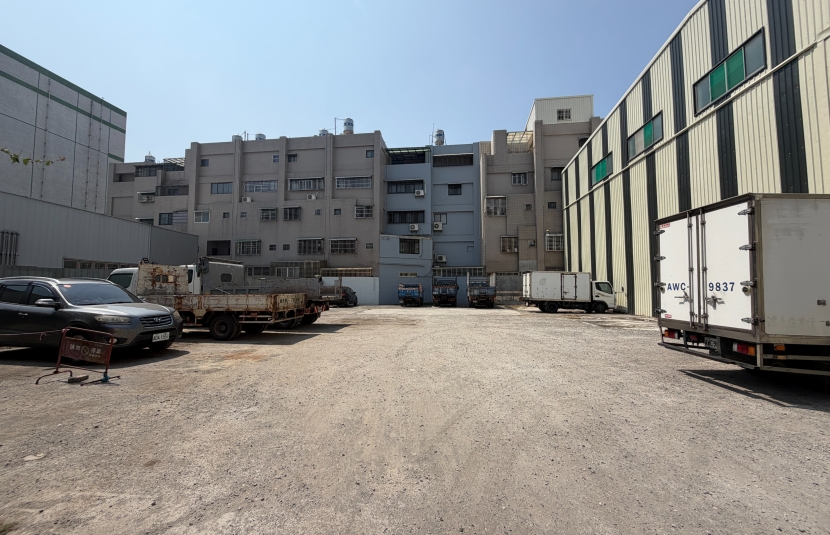 正民族路上稀有乙工地