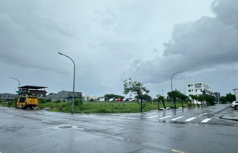 新營商業建地