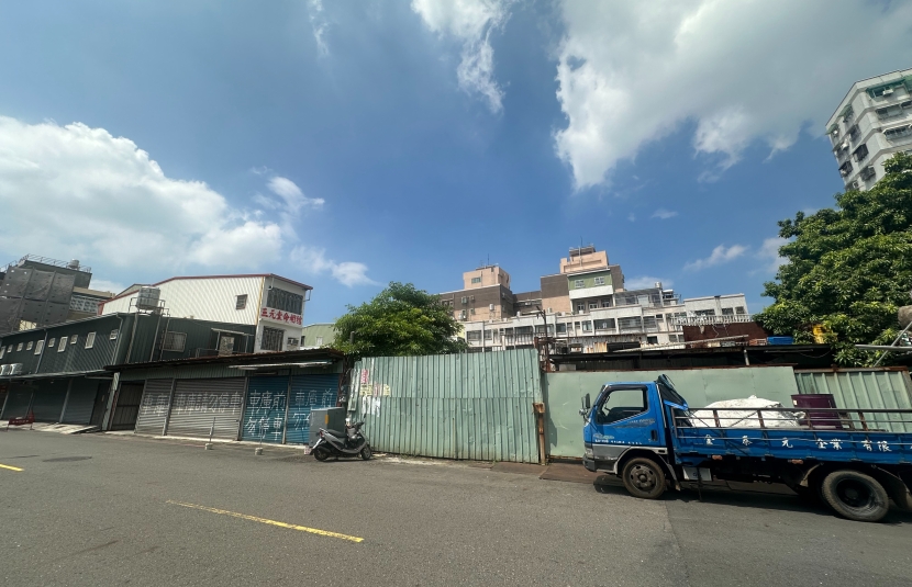 鳳山國中高容積建地