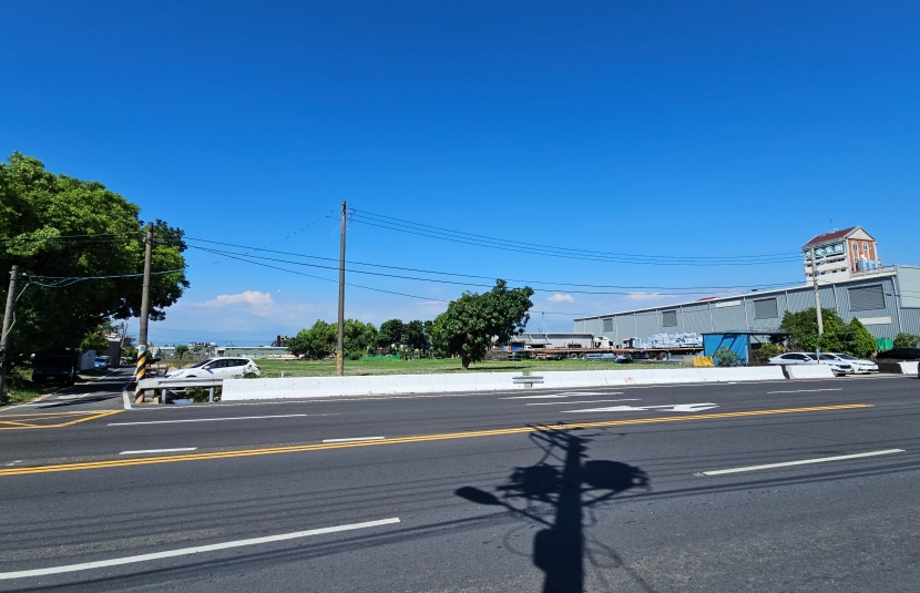 大寮區鳳林二路上都內農地