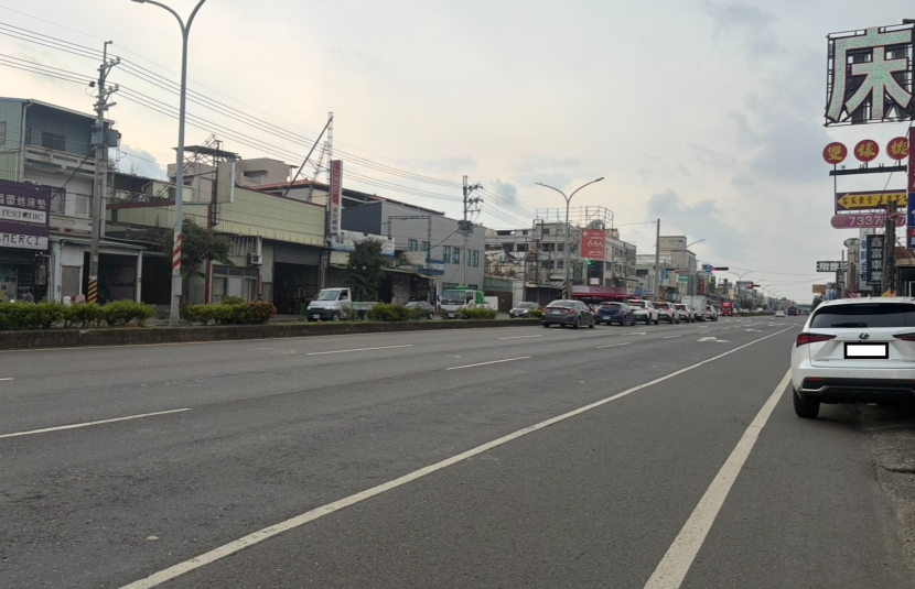 仁武鳳仁路前後路建地