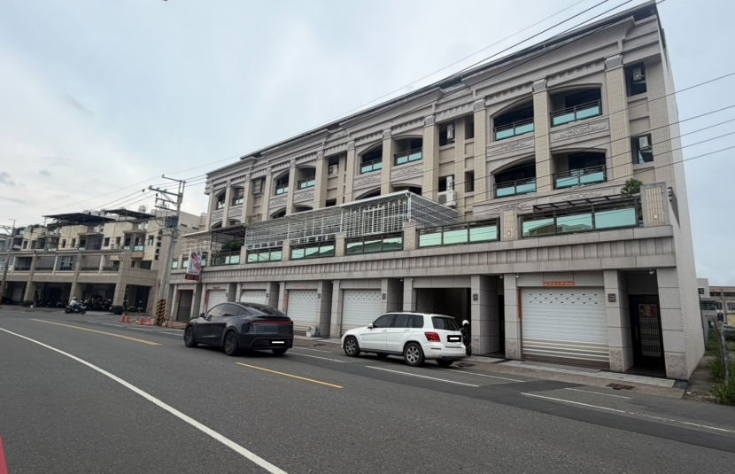 仁武八德東路電梯豪墅
