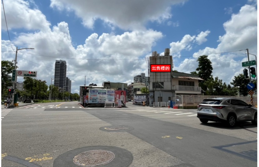 高雄市捷運黃線(R17)澄清路大店面出售