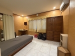 ABS26098